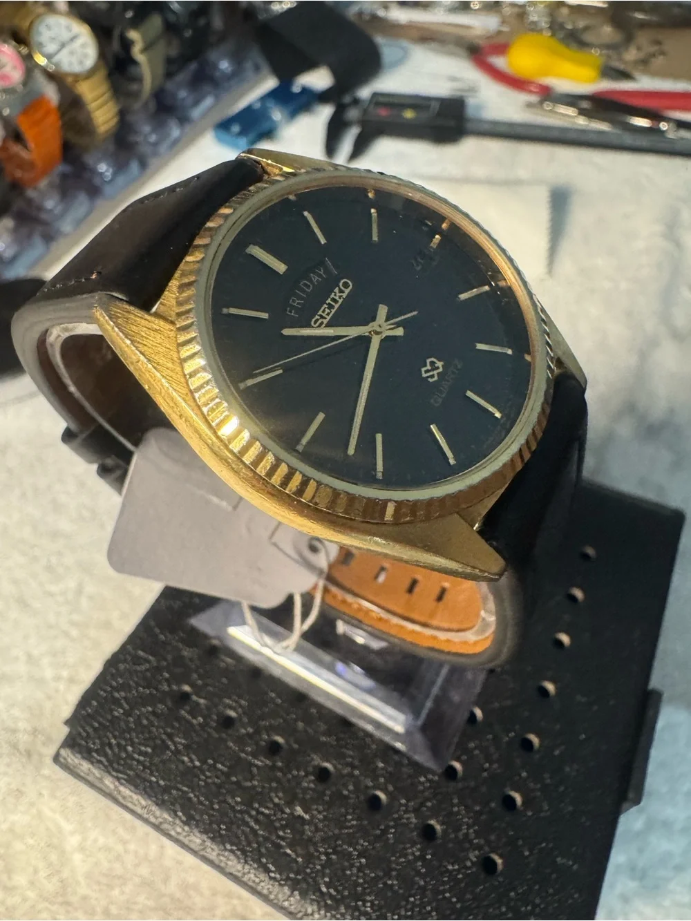 Seiko Gold-Tone Case Black Dial Men's Quartz Watch